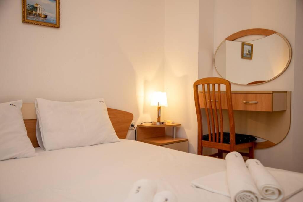 Convenient 1-Bedroom Flat Next To Harmanite Beach Sozopol Eksteriør bilde