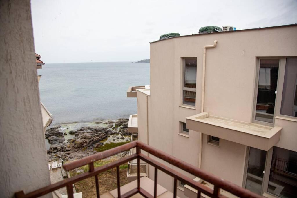 Convenient 1-Bedroom Flat Next To Harmanite Beach Sozopol Eksteriør bilde