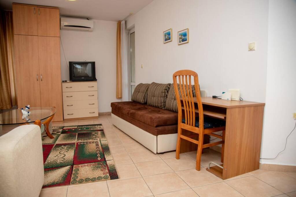 Convenient 1-Bedroom Flat Next To Harmanite Beach Sozopol Eksteriør bilde